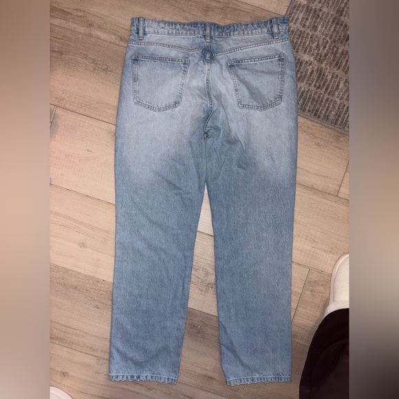 Zara Straight Leg Light Wash Jeans - Picture 5 of 6